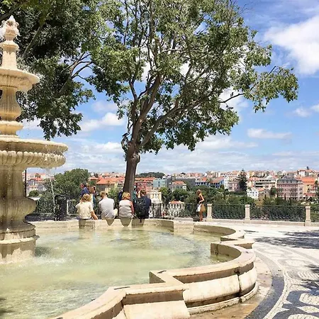 5 Seconds To Your Heart * Lisbon