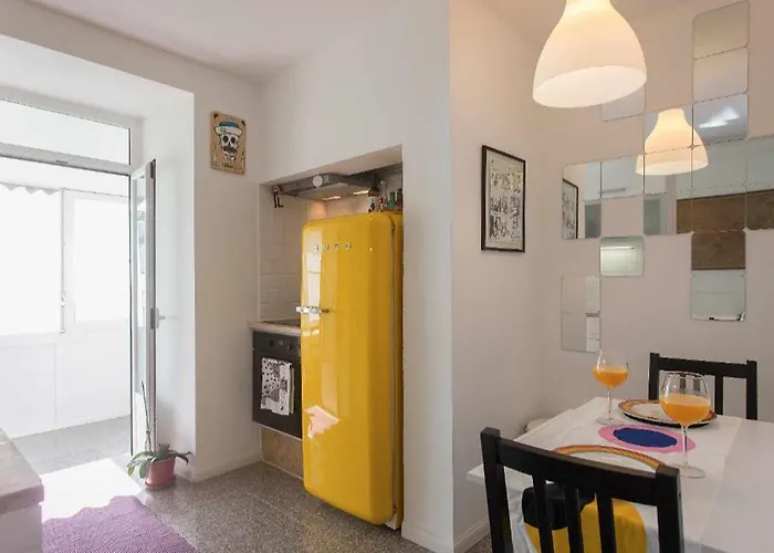Apartman 5 Seconds To Your Heart